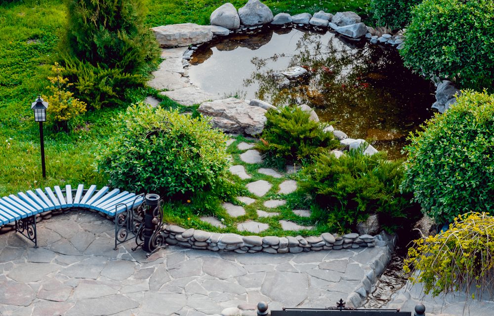 https://rosesservices.com/wp-content/uploads/2022/04/landscaping-1000x640.jpg